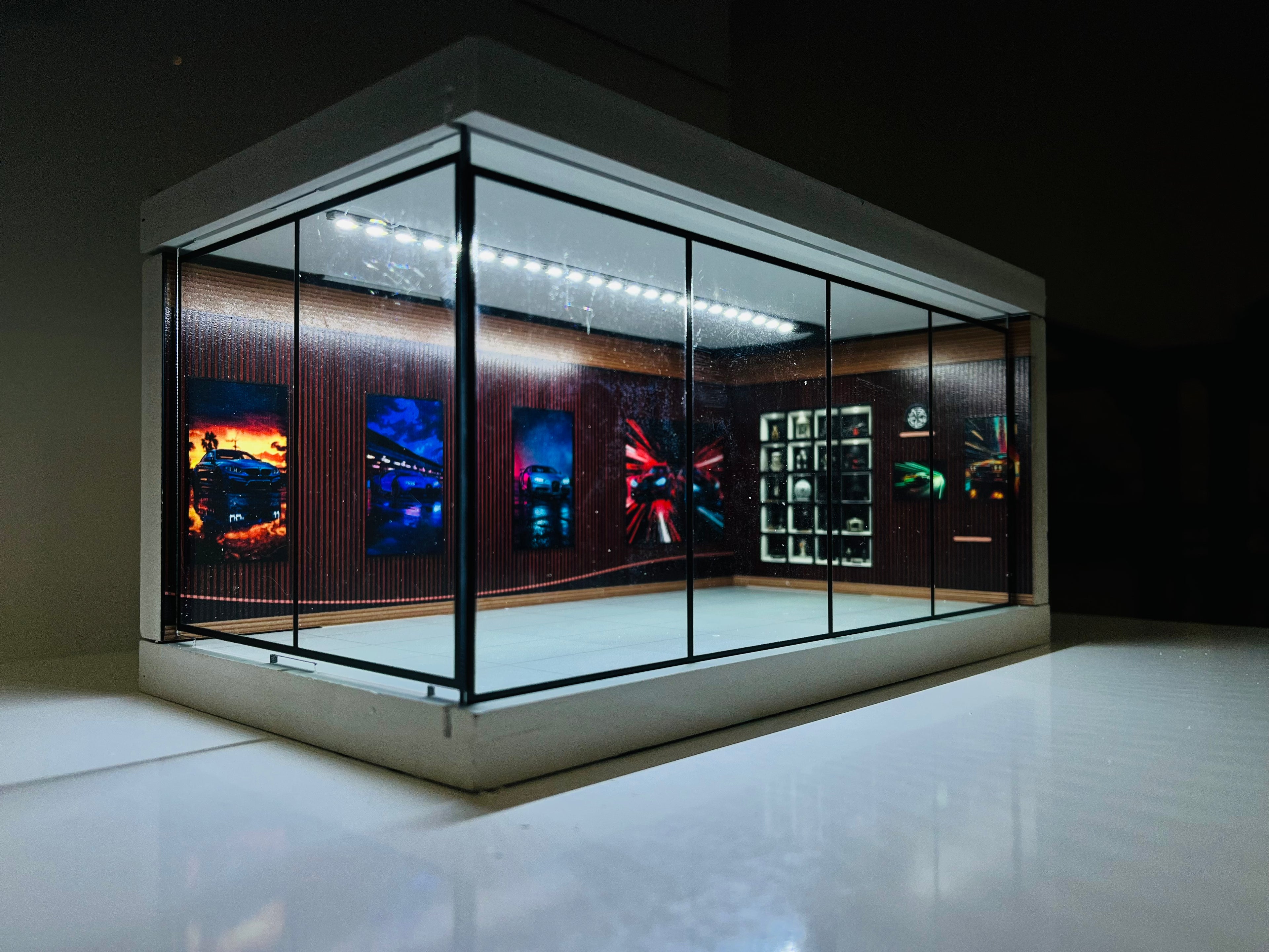 PREMIUM MINIATURE CAR SHOWROOM BROWN