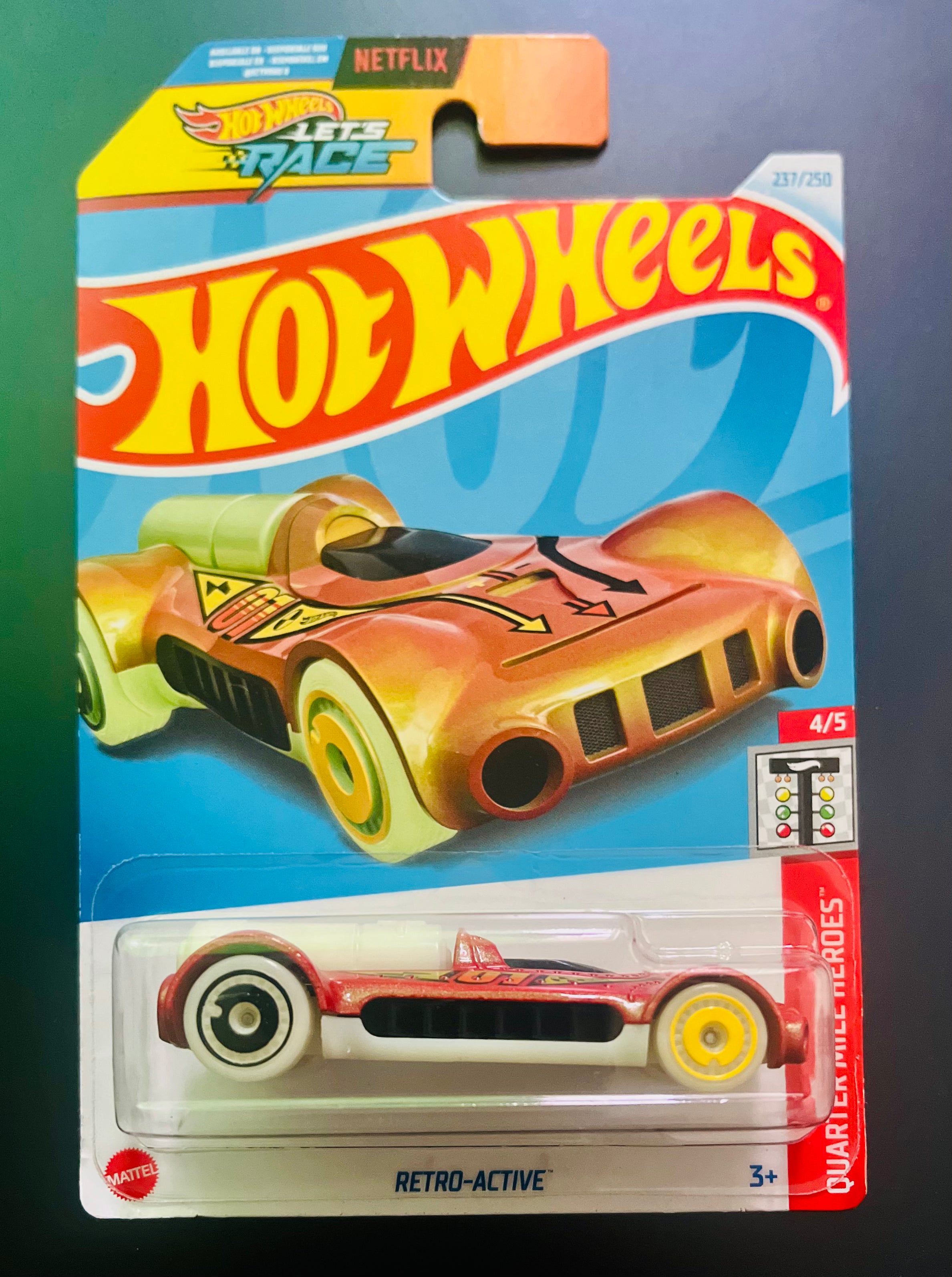 HOT WHEELS RETRO ACTIVE