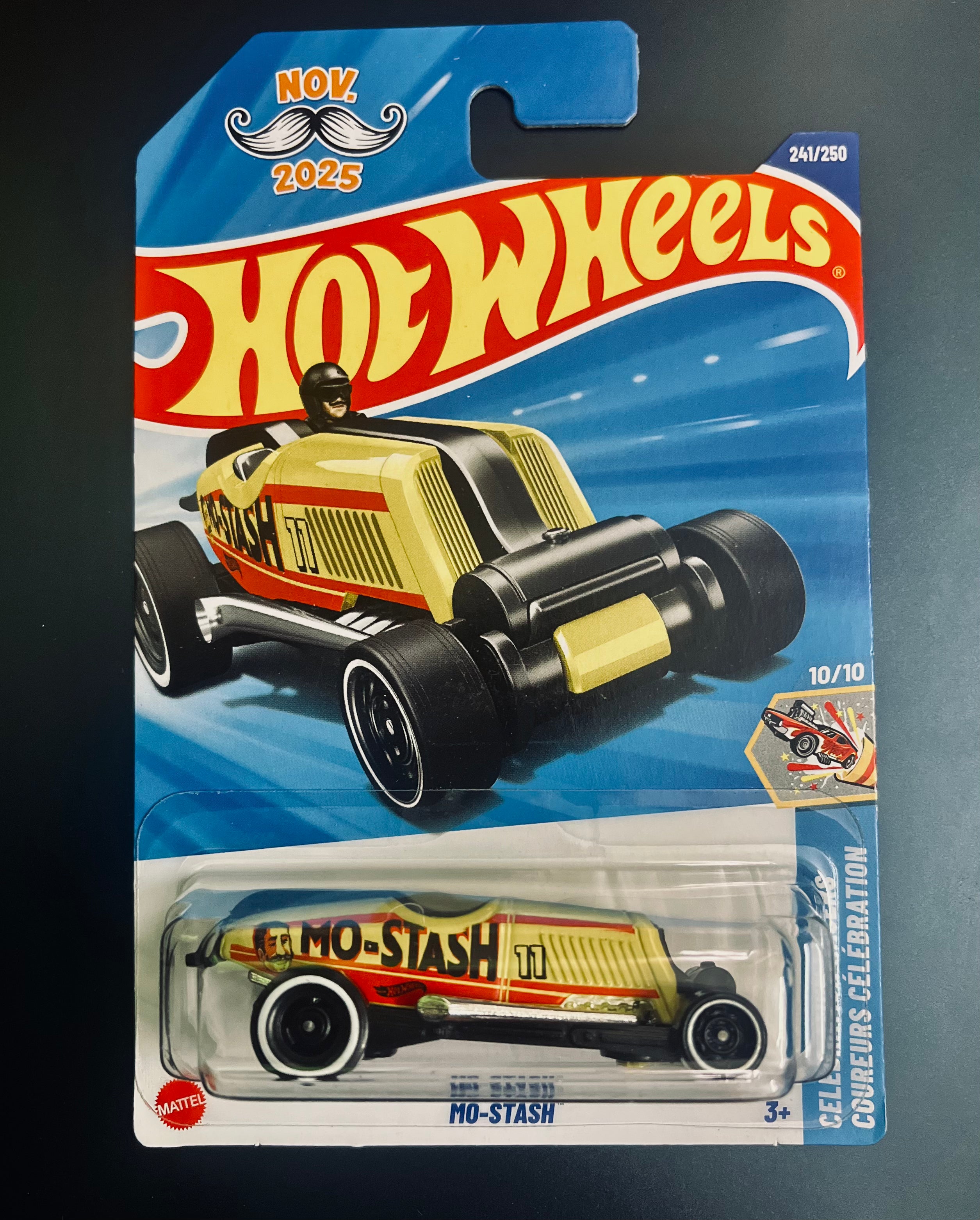 HOT WHEELS MO STASH YELLOW